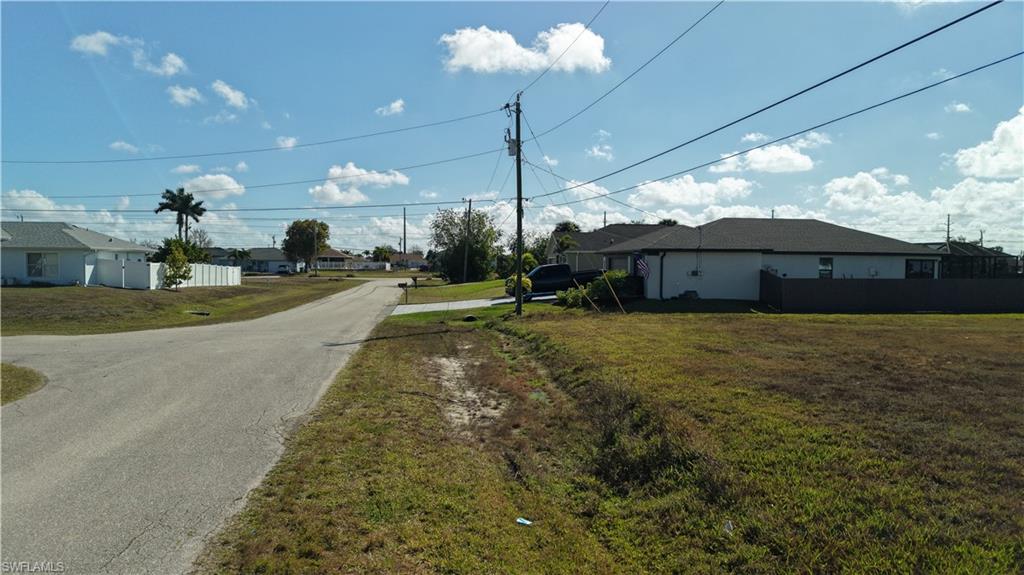 CAPE CORAL - Land