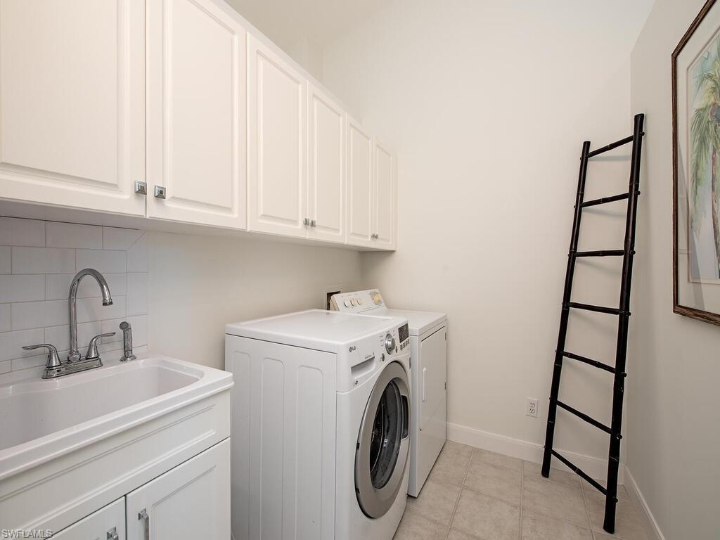 BOUGAINVILLEA GARDENS - Residential