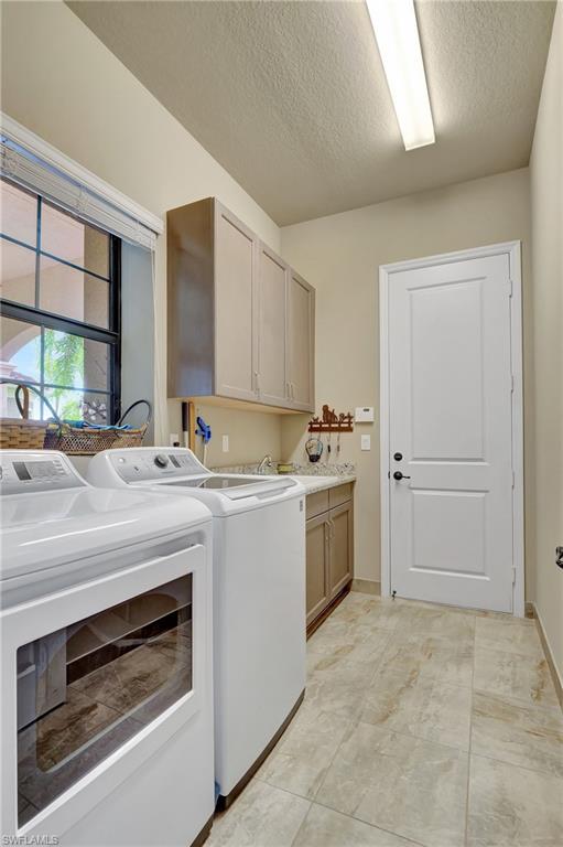 STONECREEK - Residential