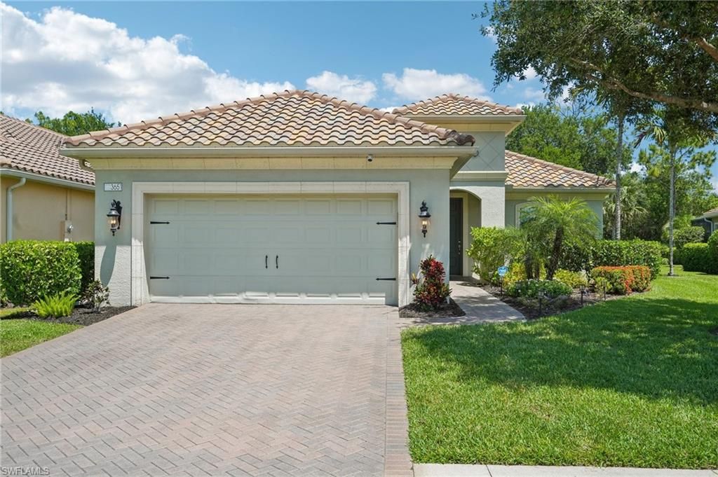 Photo of 3651 Canopy CIR, NAPLES, FL 34120 (MLS # 226016802)