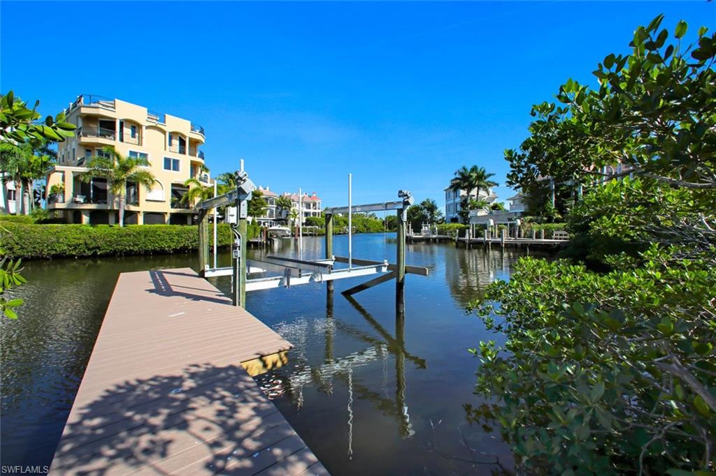 SOUTHPORT ON THE BAY - Residential