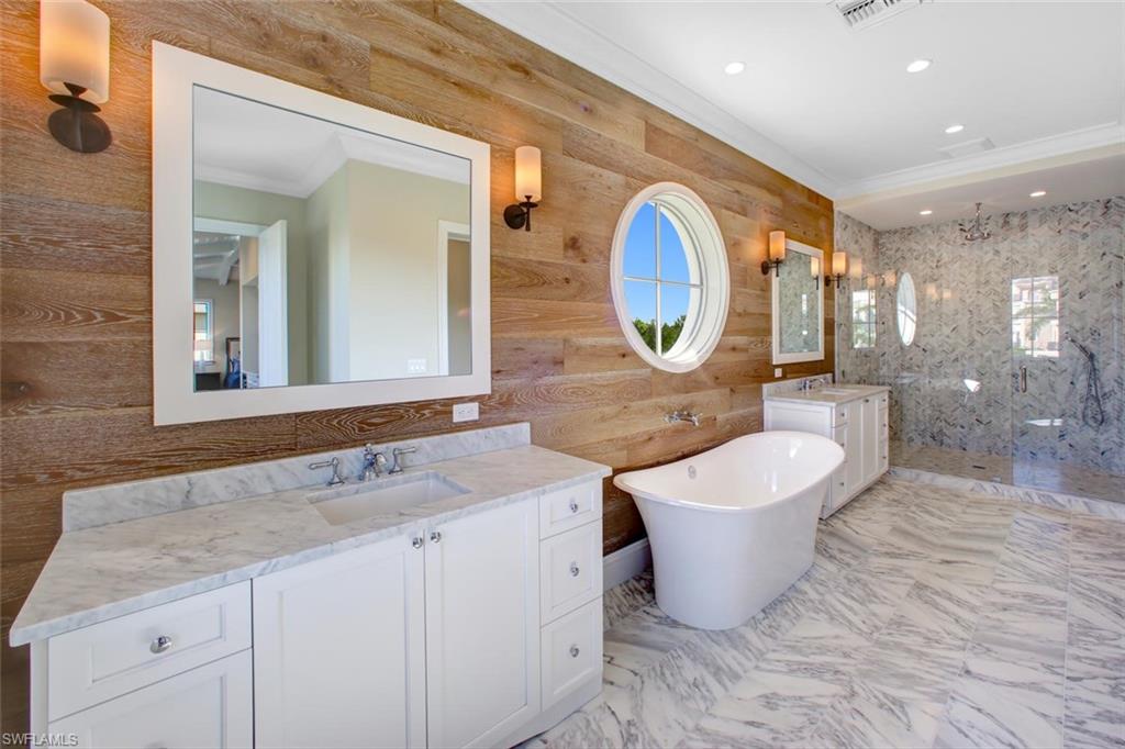 SOUTHPORT ON THE BAY - Residential