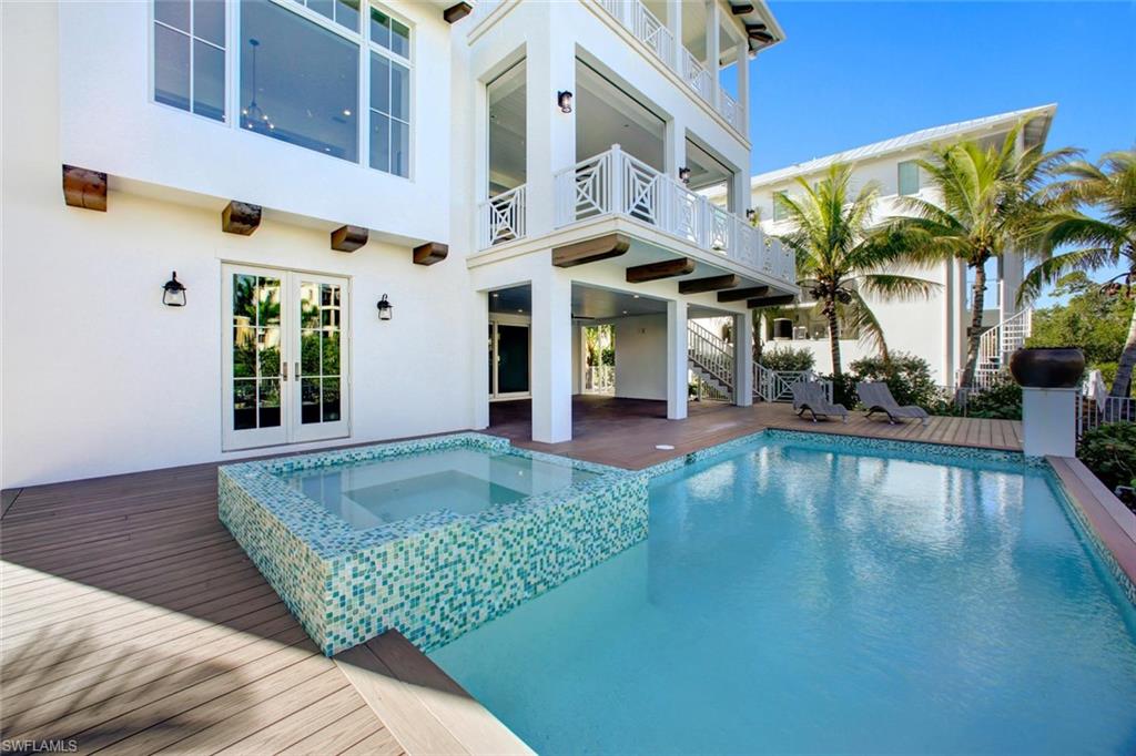 SOUTHPORT ON THE BAY - Residential