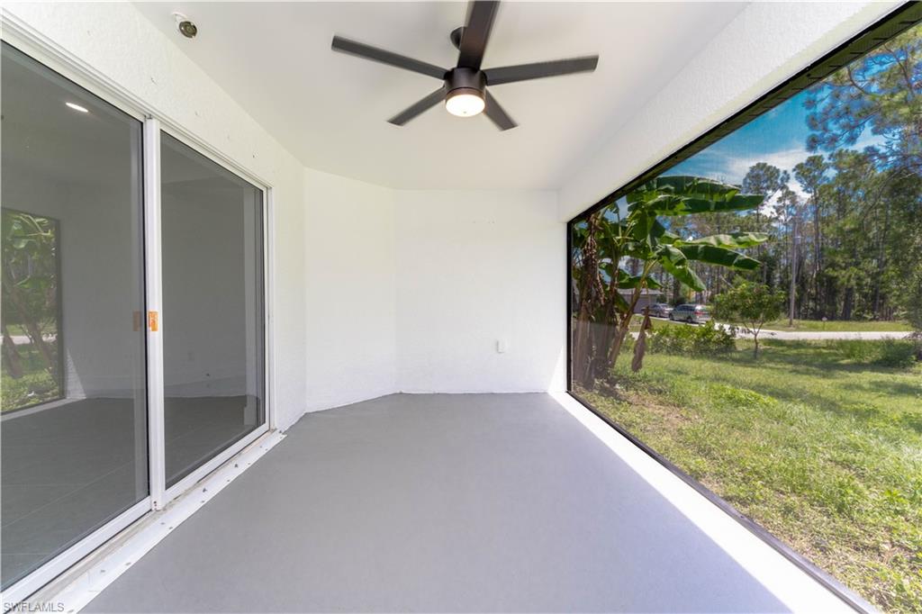 MIRROR LAKES - Residential