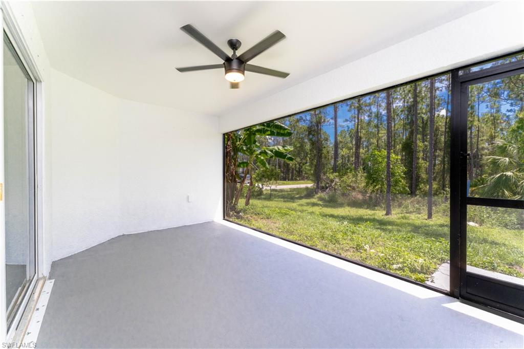 MIRROR LAKES - Residential