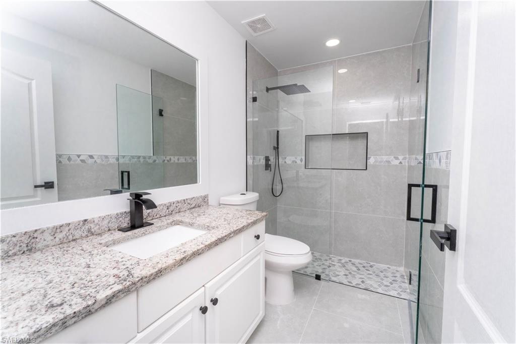 MIRROR LAKES - Residential