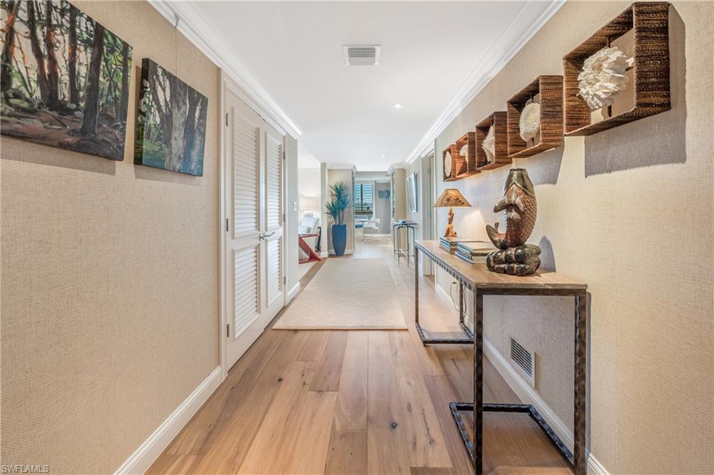 2400 Gulf Shore BLVD N 501