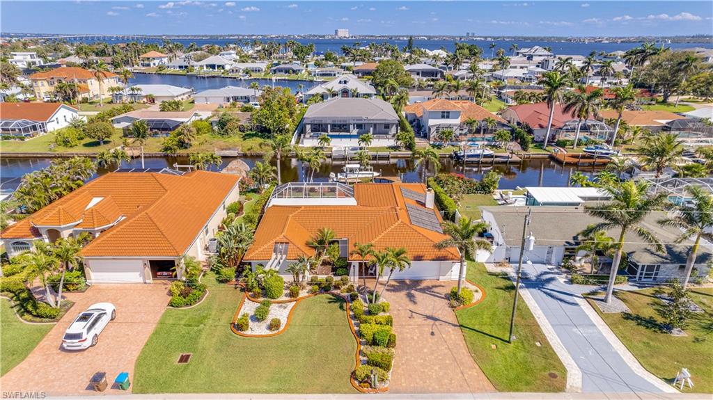 YACHT CLUB - Residential