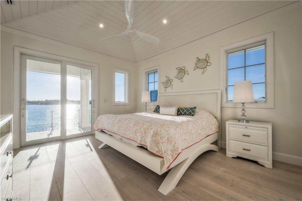 OYSTER BAY - Residential