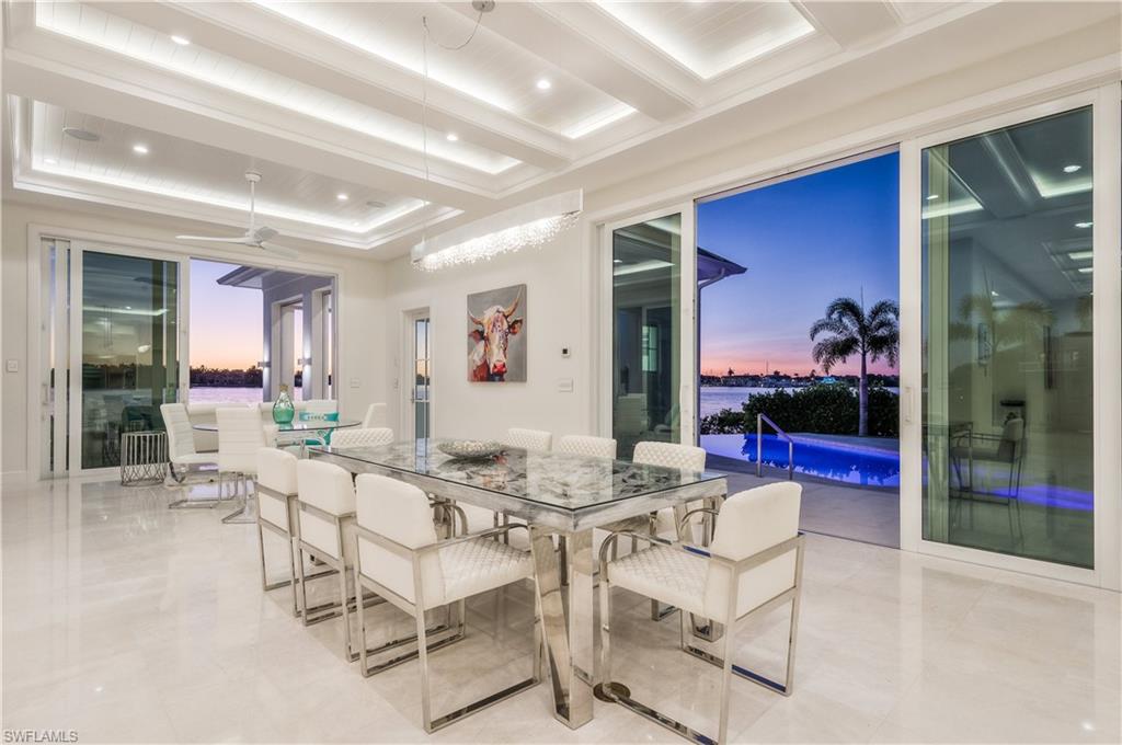 OYSTER BAY - Residential