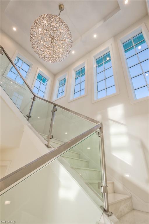 OYSTER BAY - Residential