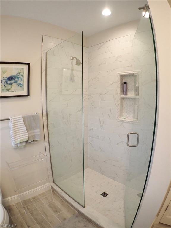 BAREFOOT BEACH - Residential