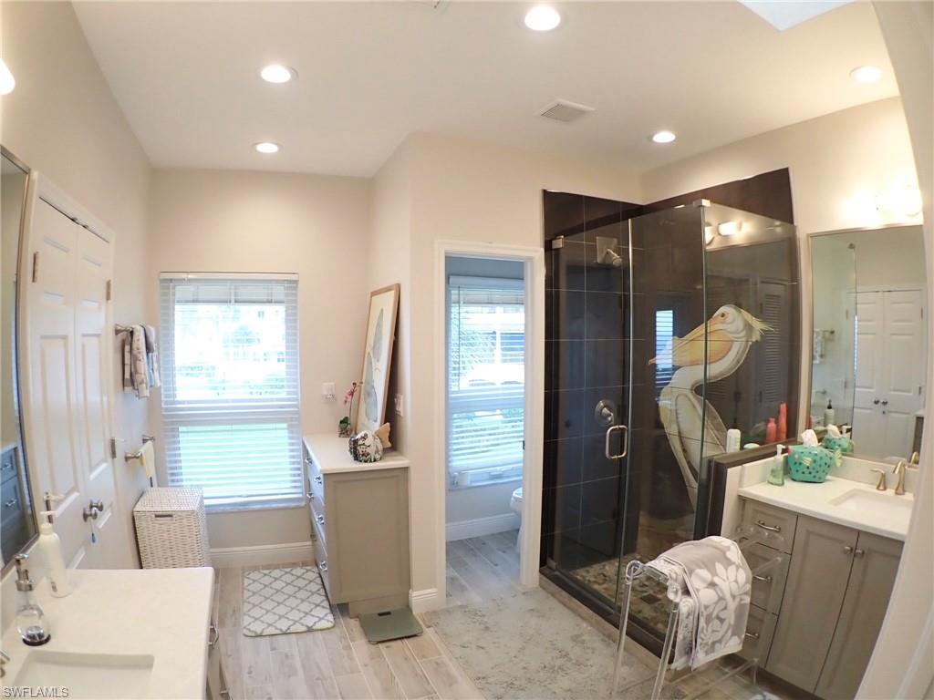 BAREFOOT BEACH - Residential