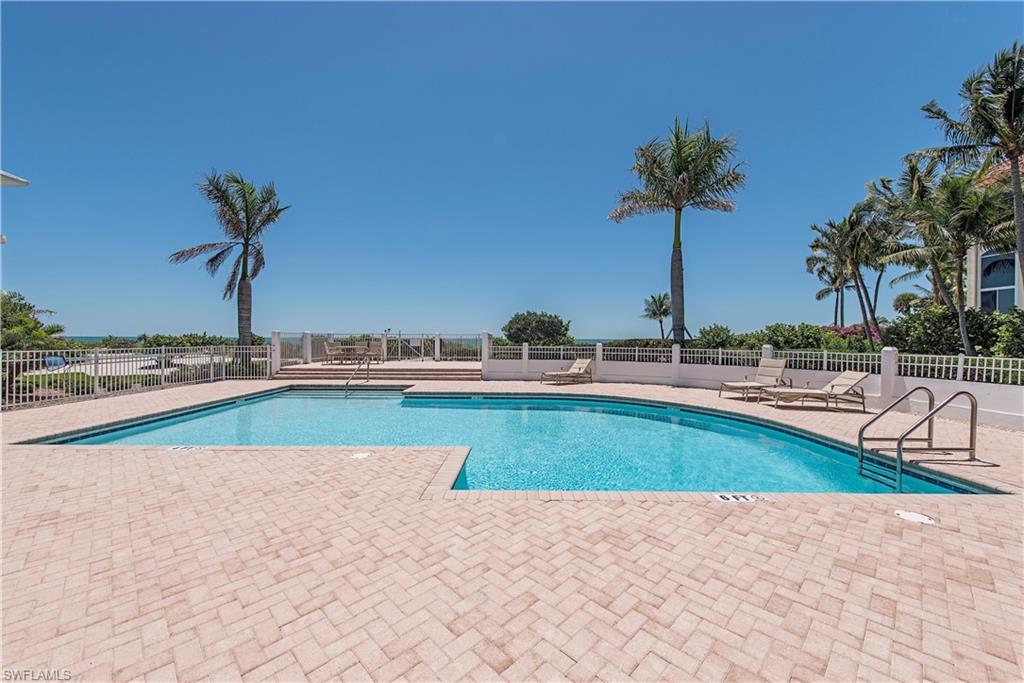 BAREFOOT BEACH - Residential