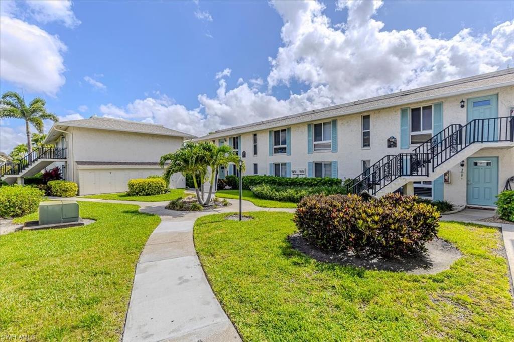 GLADES COUNTRY CLUB - Residential