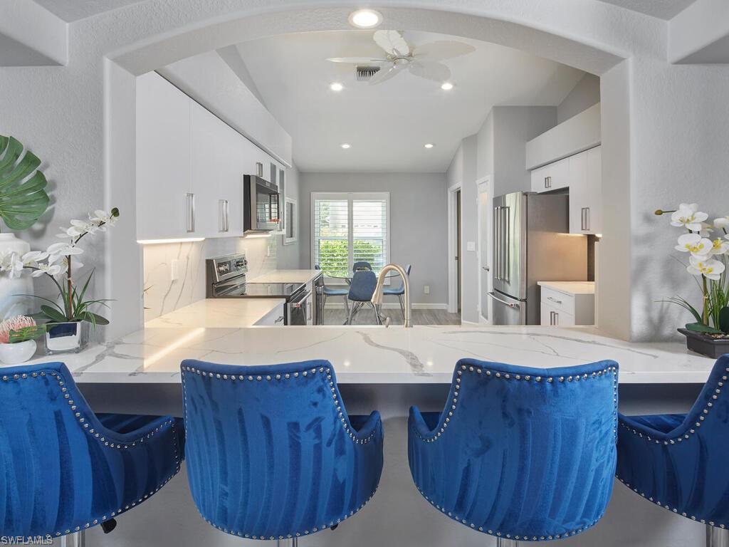 IBIS COVE - Residential