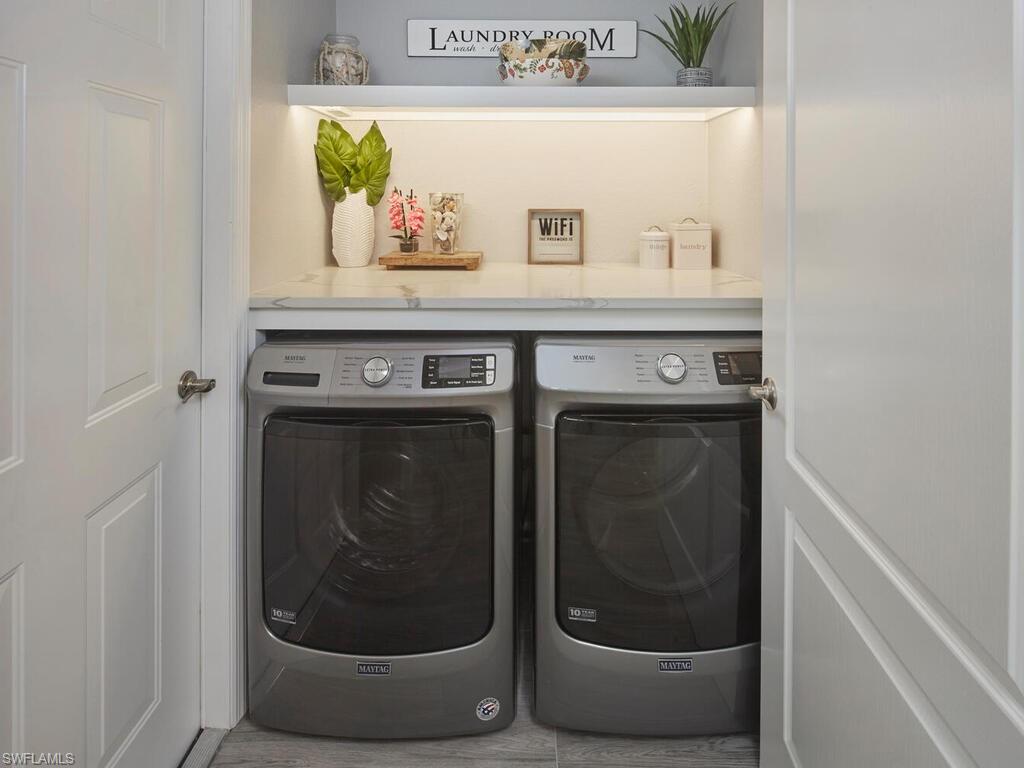 IBIS COVE - Residential