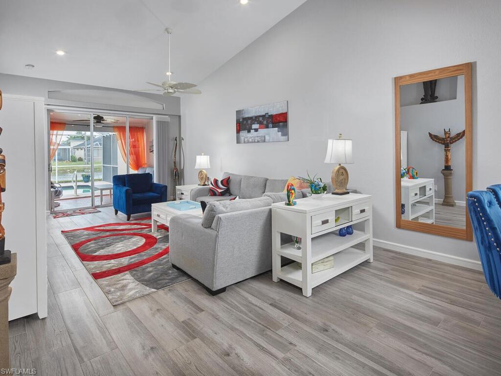 IBIS COVE - Residential