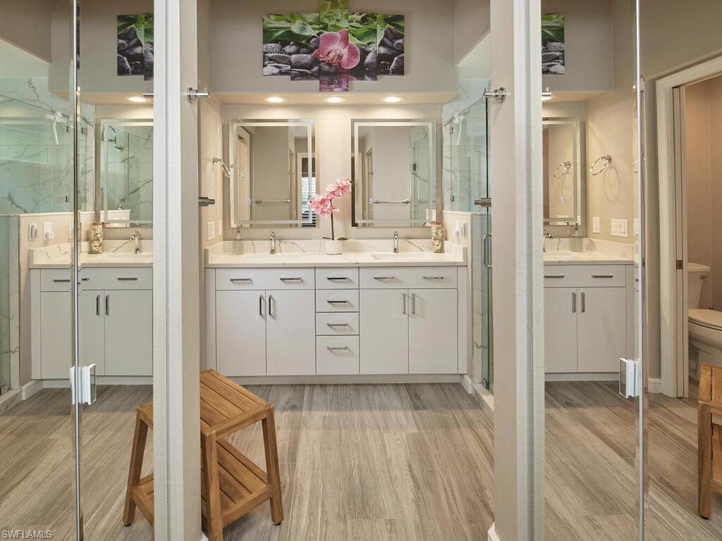 IBIS COVE - Residential