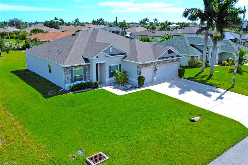 CAPE CORAL - Residential