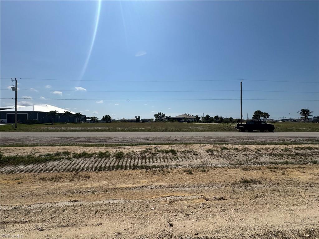 CAPE CORAL - Land