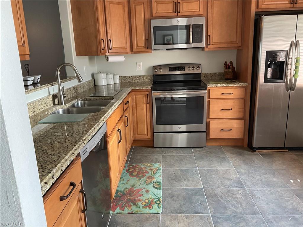 HARBOR LIGHTS - Residential