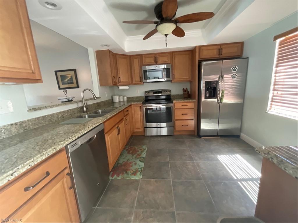 HARBOR LIGHTS - Residential