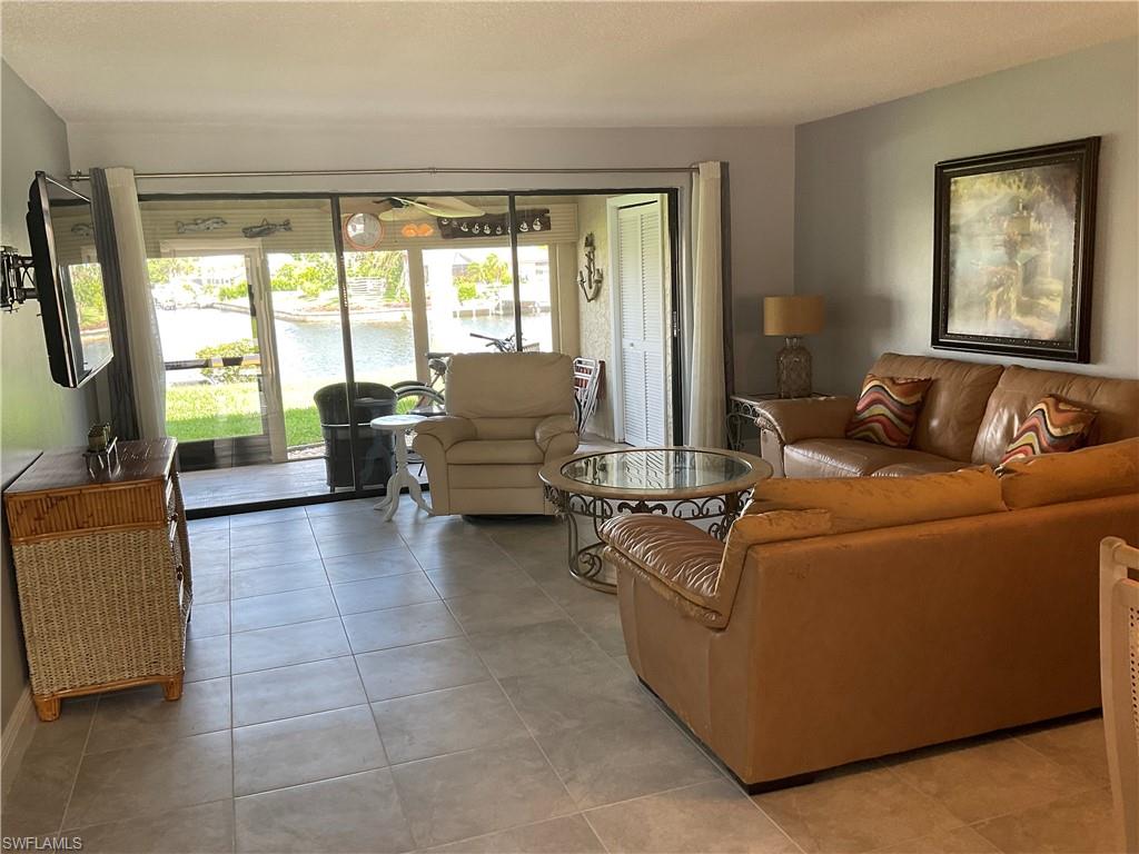 HARBOR LIGHTS - Residential