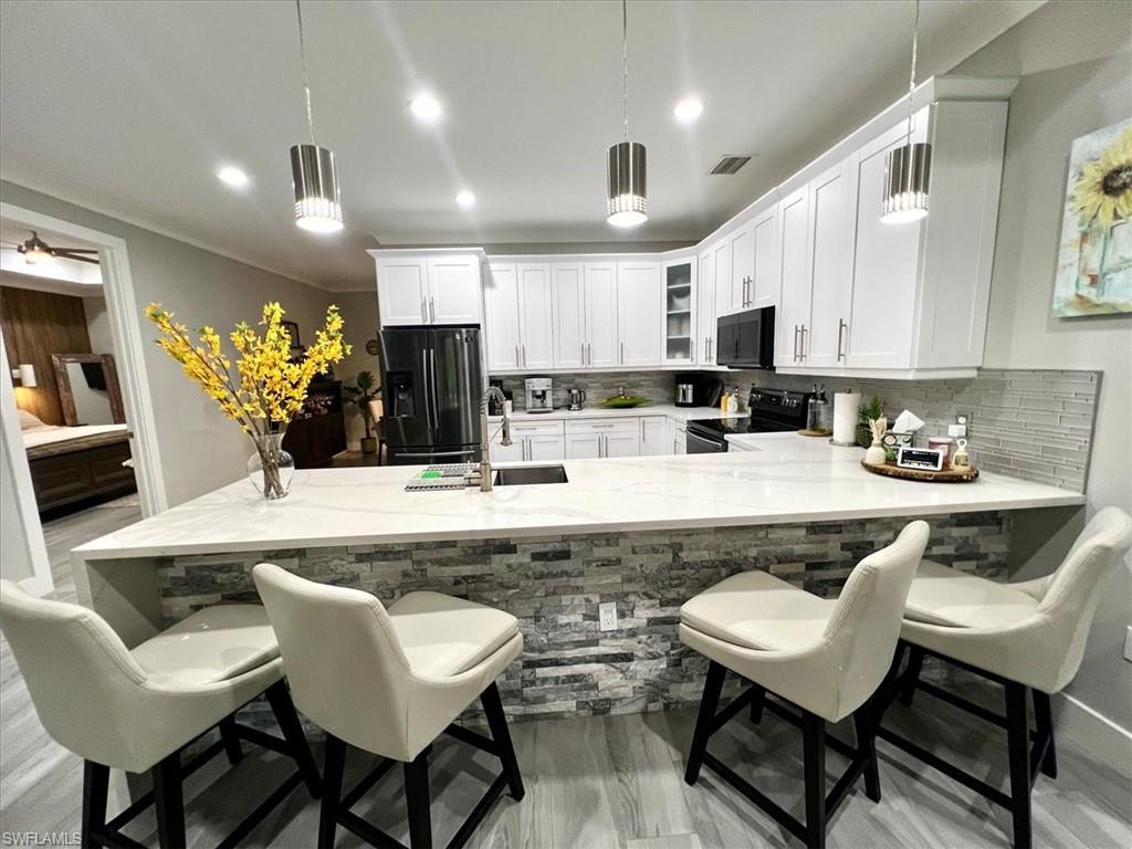 GOLDEN GATE ESTATES - Residential