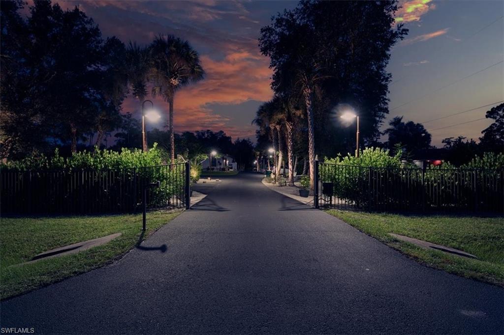 GOLDEN GATE ESTATES - Residential