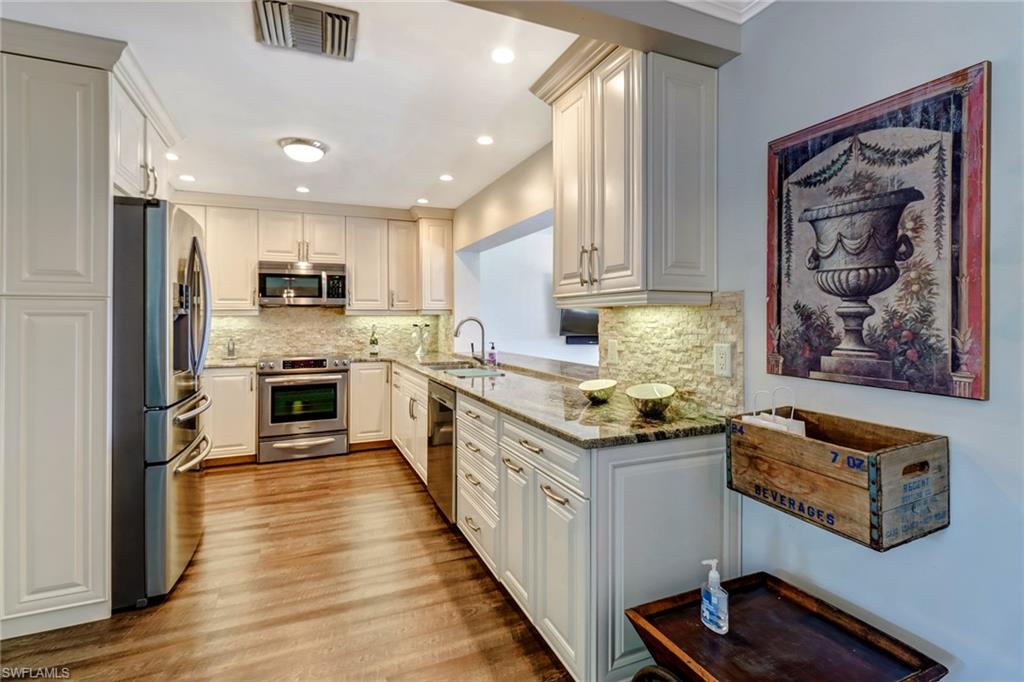 PALM RIVER SHORES - Residential