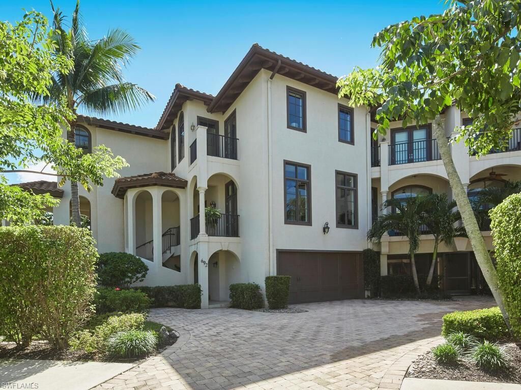 Photo of 692 10th AVE S, NAPLES, FL 34102 (MLS # 225073337)