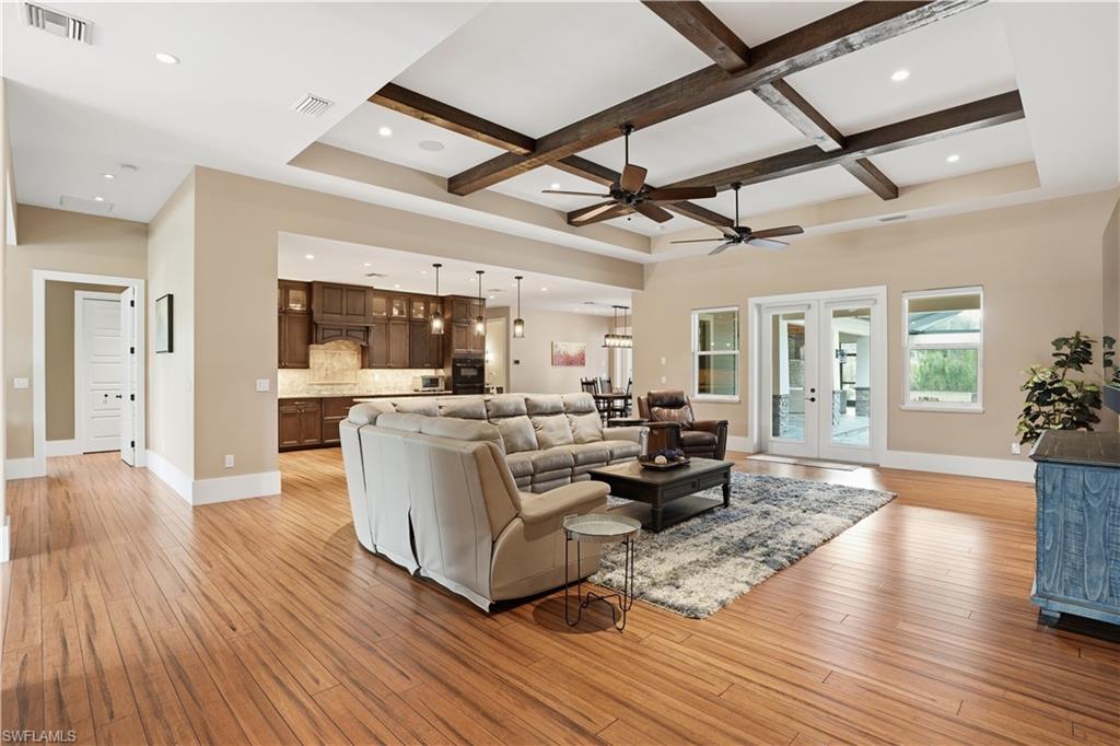 SAN CARLOS ESTATES - Residential