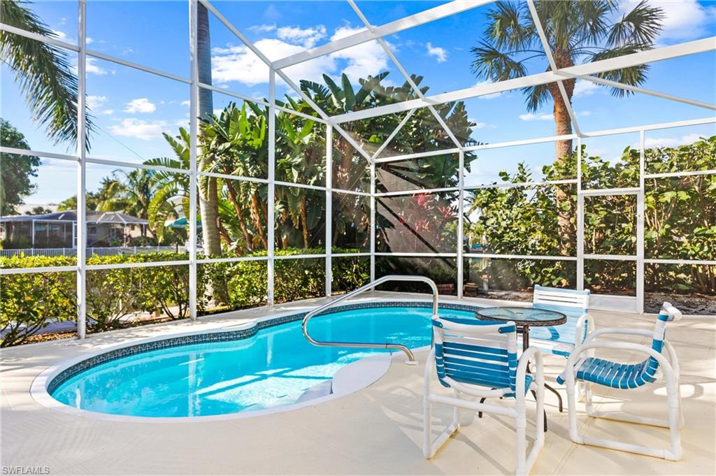 HOLIDAY HEIGHTS - Residential