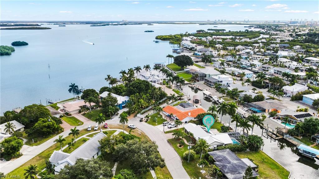 HOLIDAY HEIGHTS - Residential