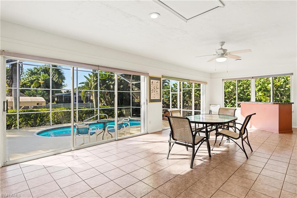 HOLIDAY HEIGHTS - Residential