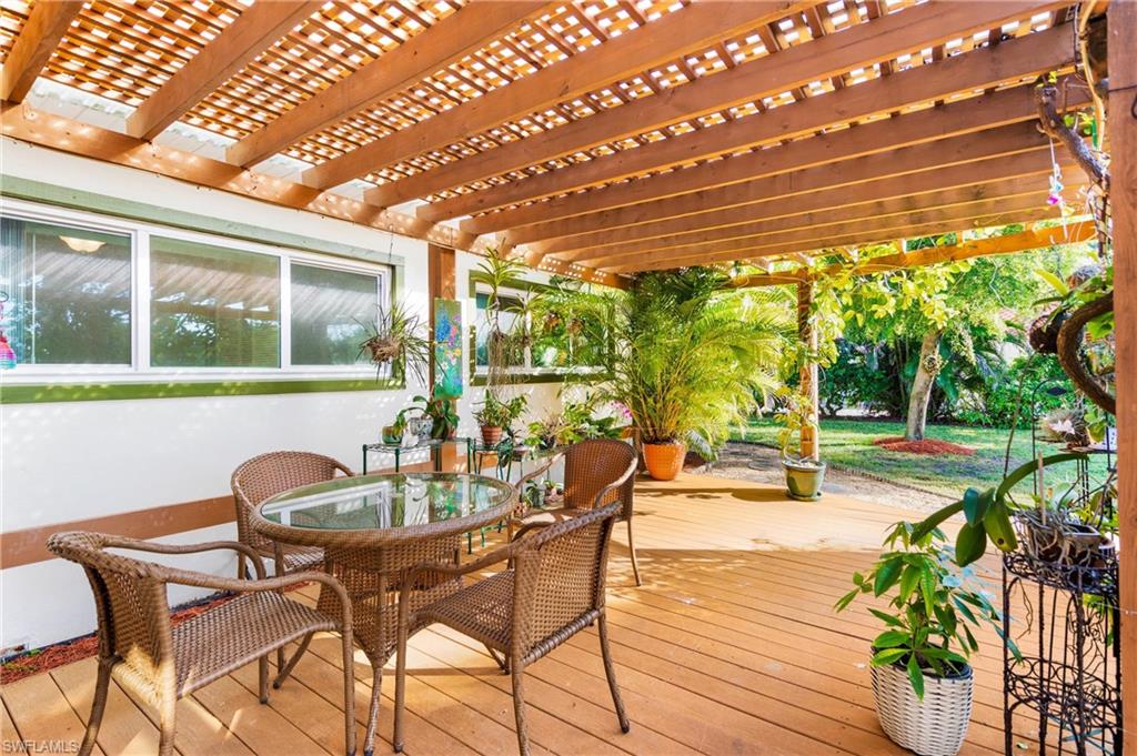 HOLIDAY HEIGHTS - Residential