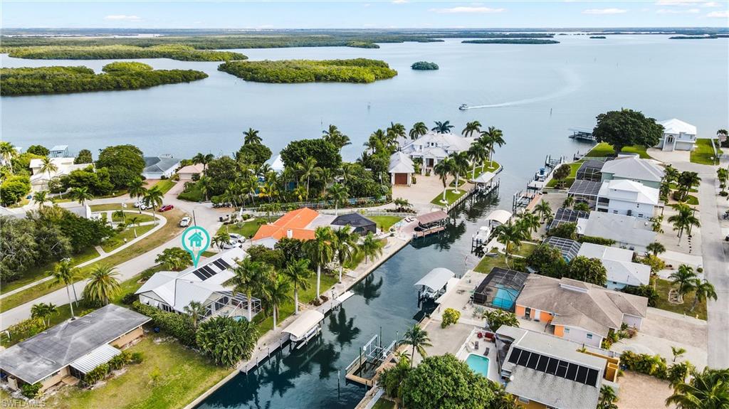 HOLIDAY HEIGHTS - Residential