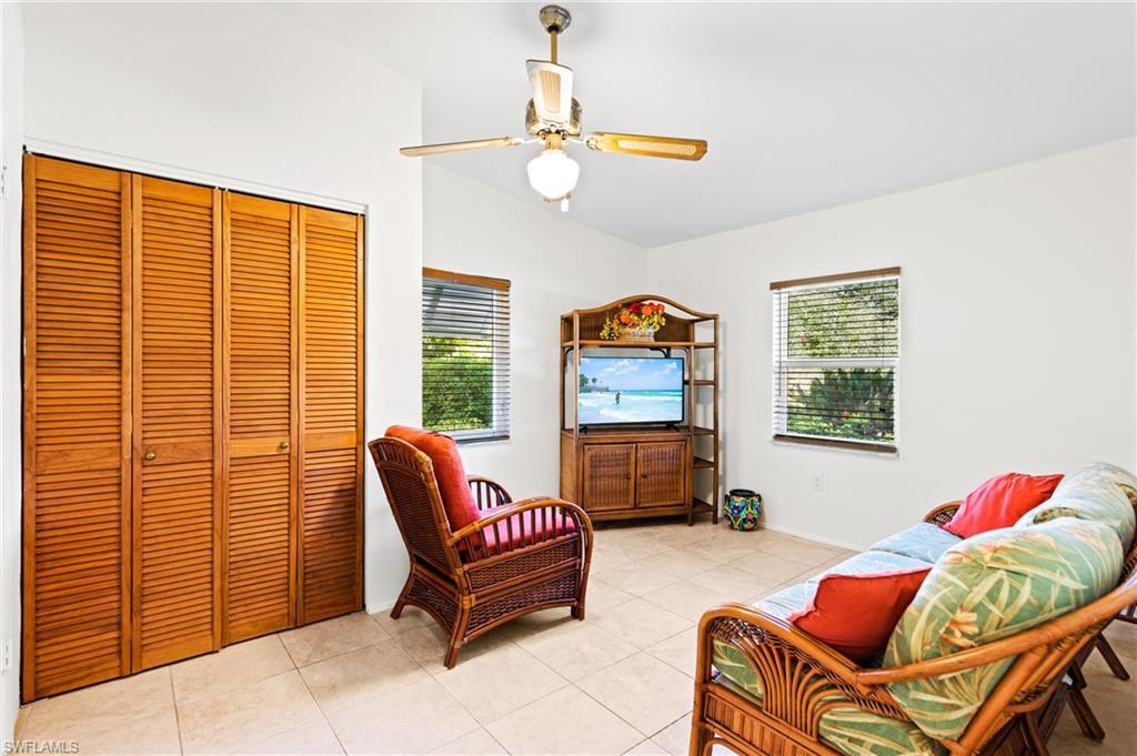 HOLIDAY HEIGHTS - Residential