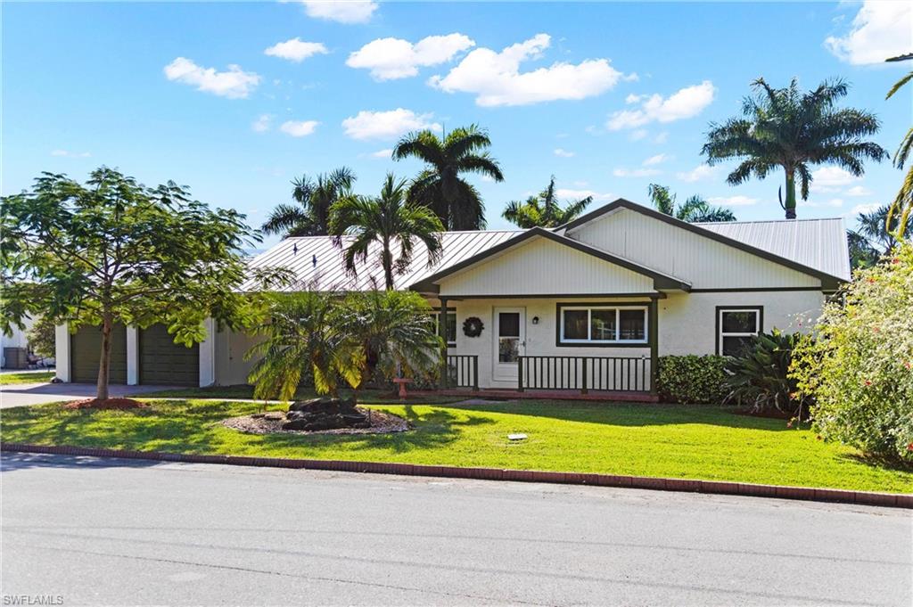 HOLIDAY HEIGHTS - Residential