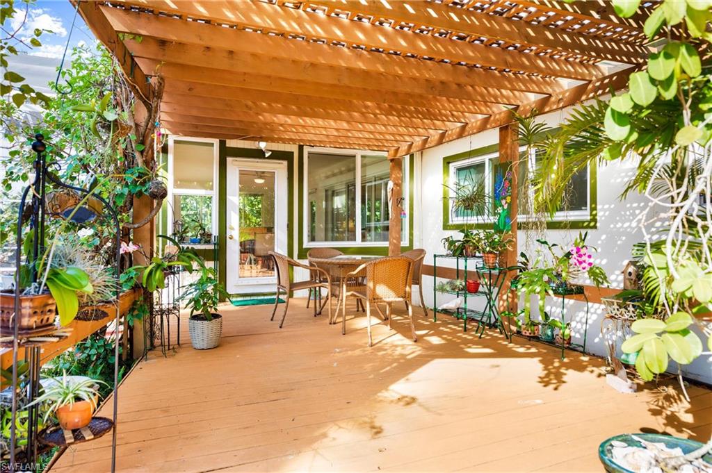 HOLIDAY HEIGHTS - Residential