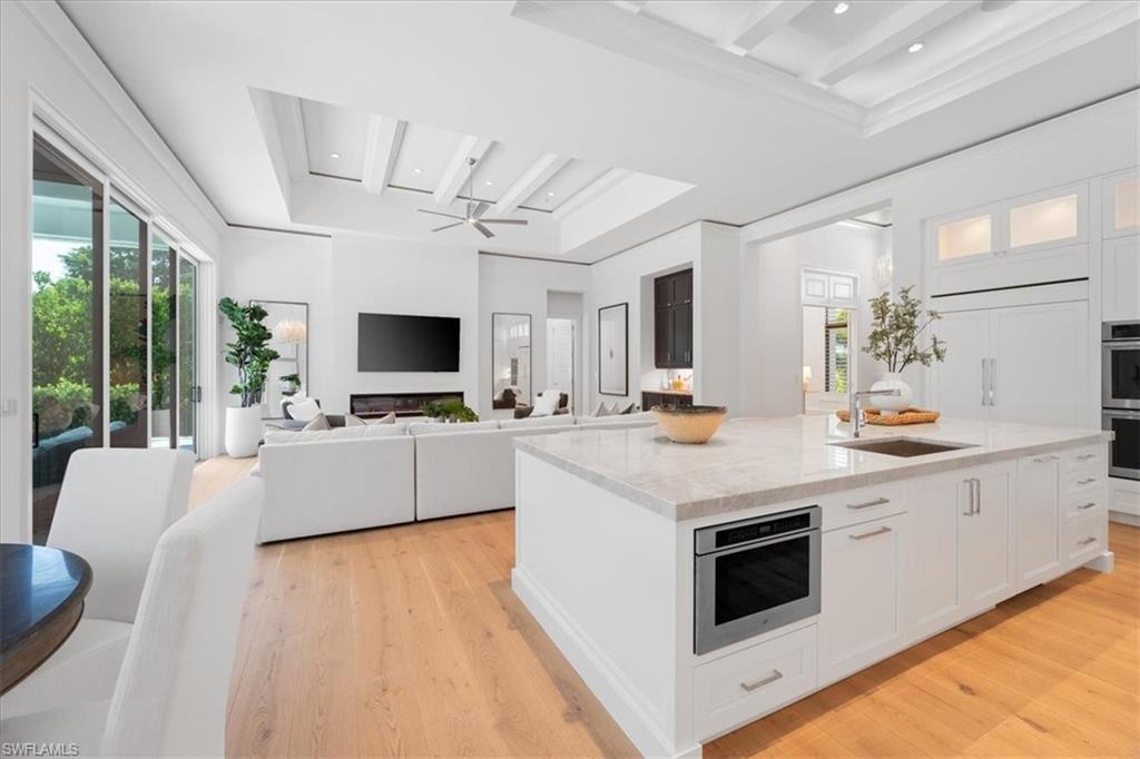 PARK SHORE - Residential