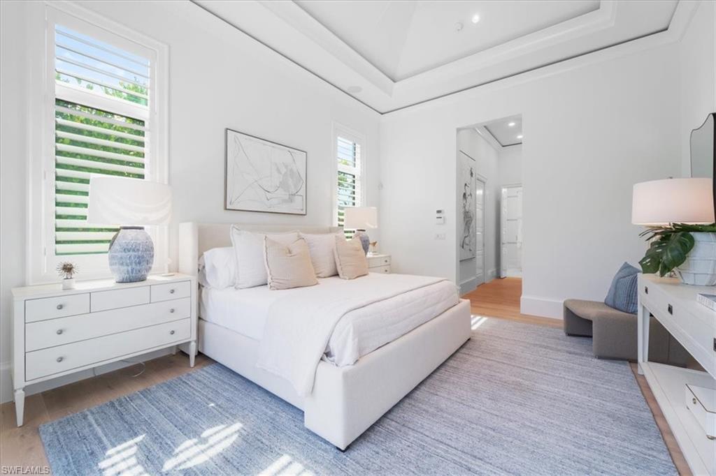 PARK SHORE - Residential