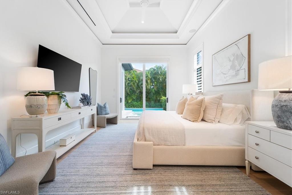 PARK SHORE - Residential