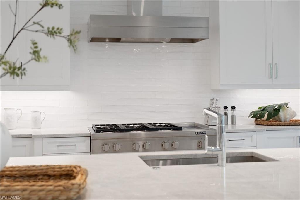 PARK SHORE - Residential