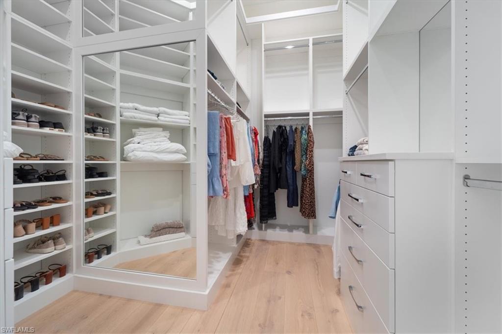 PARK SHORE - Residential