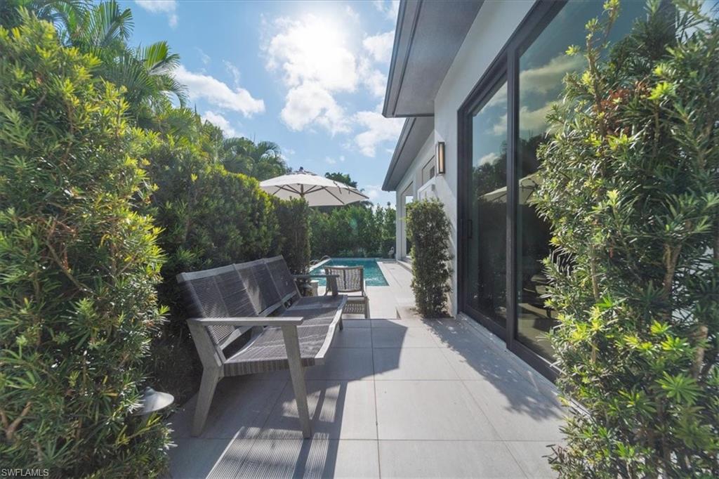 PARK SHORE - Residential