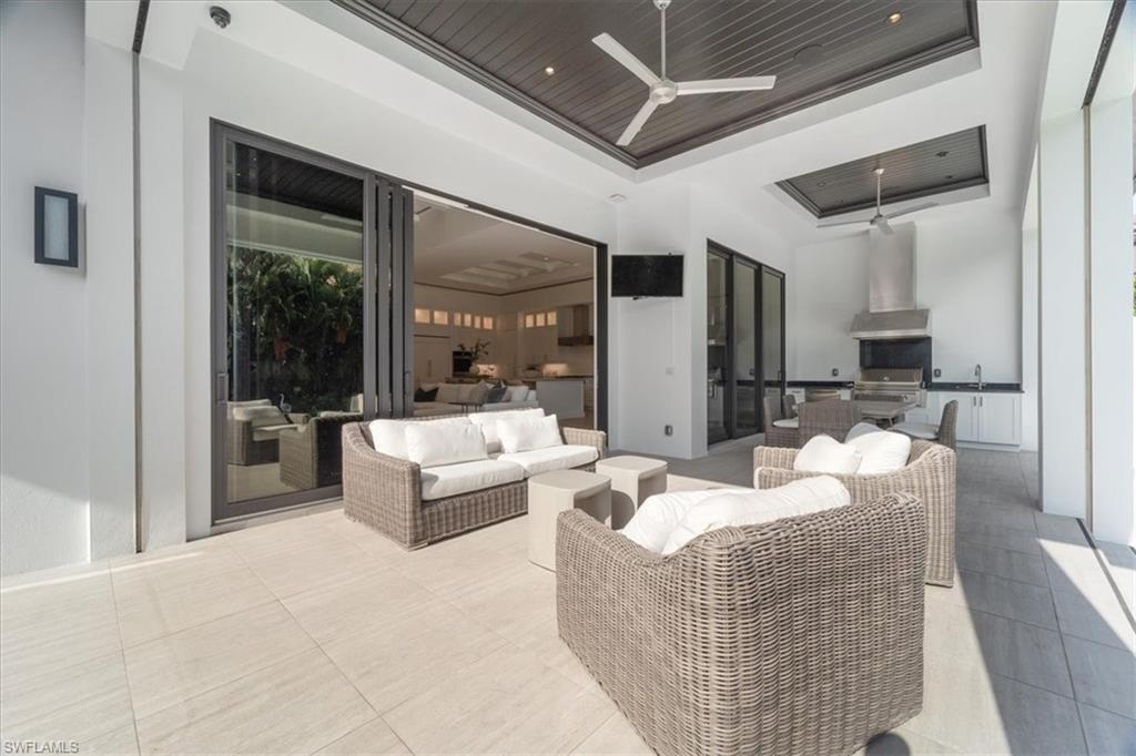 PARK SHORE - Residential