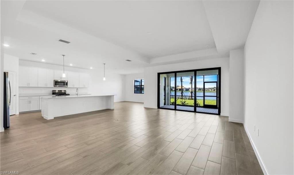 VERDANA VILLAGE - Residential Lease