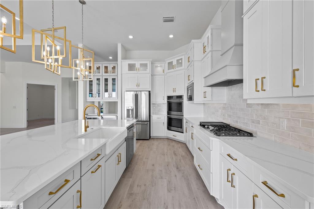 ESPLANADE LAKE CLUB - Residential